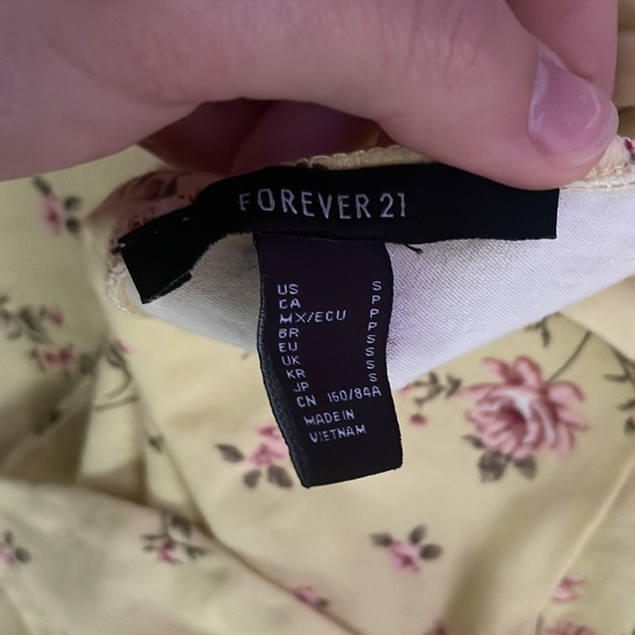 yelllow floral dress - Picture 4 of 4